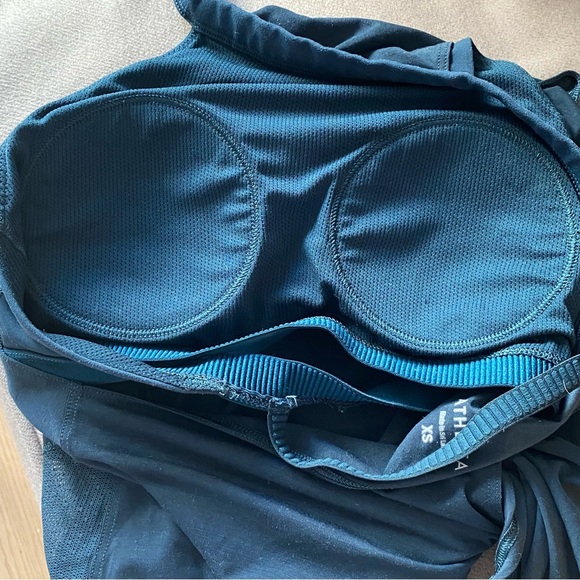 Athleta T Back Lattice Tank in Abyss (Teal Blue Green) XS Built in Bra - Picture 7 of 10